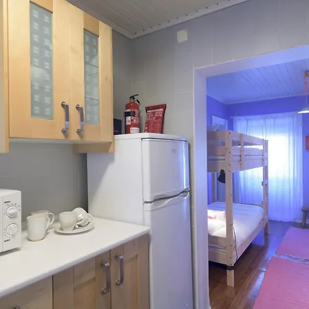 Spacious Alfama + Free Pickup, By Timecooler